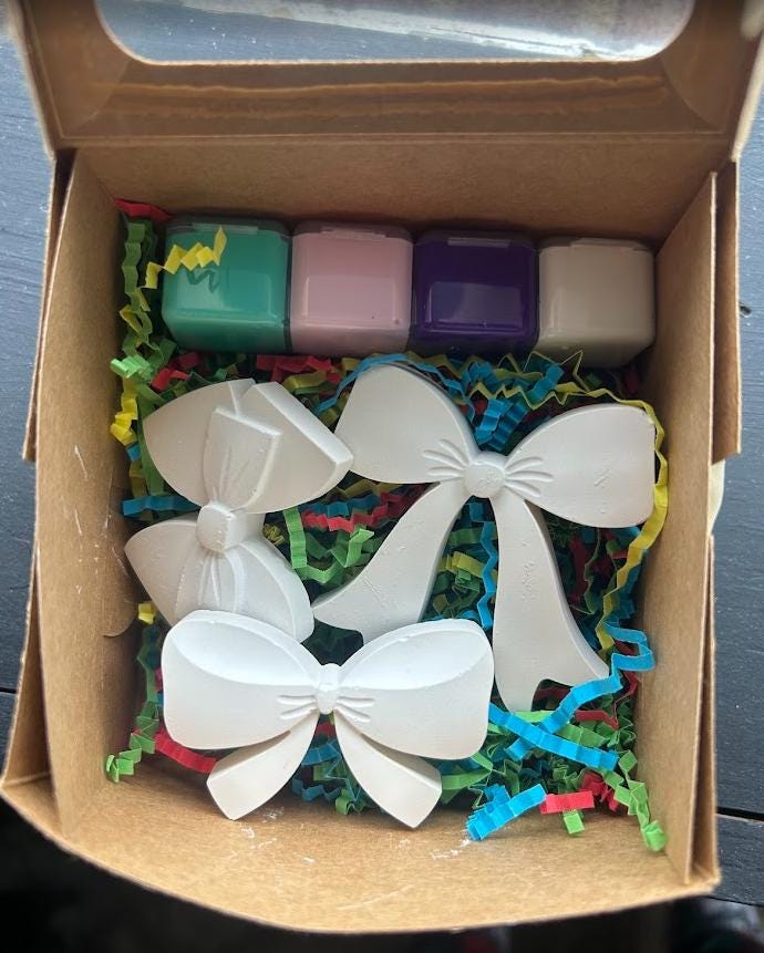 Plaster Bows