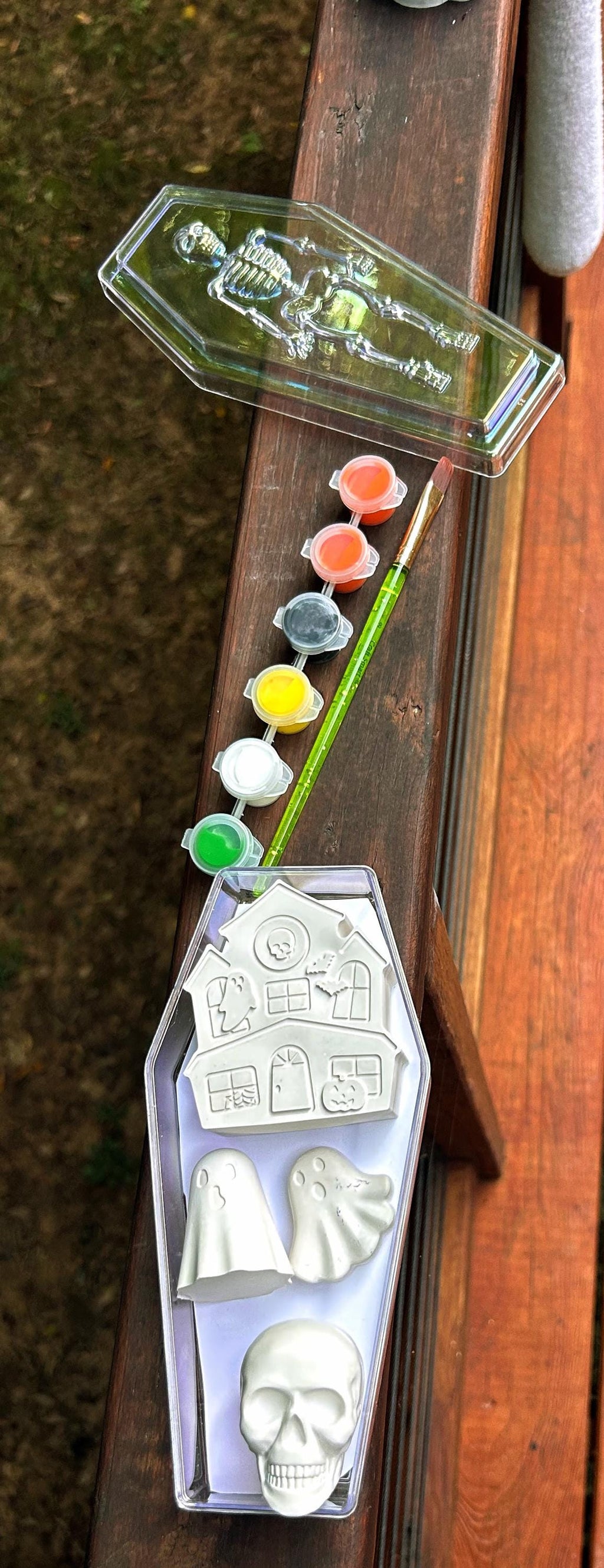 Halloween Cast & Paint Kit